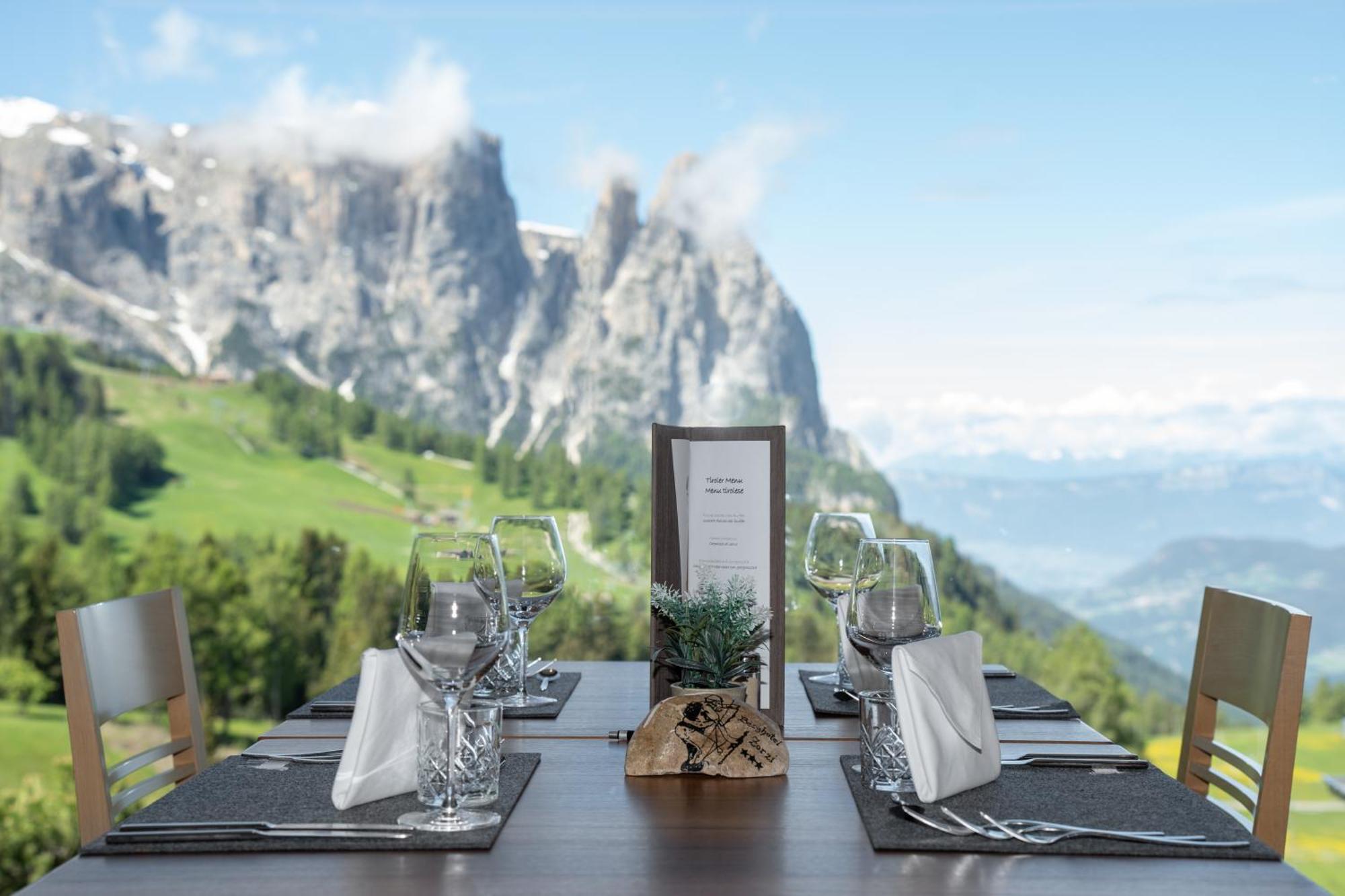 Berghotel Zorzi Alpe Di Siusi Dış mekan fotoğraf